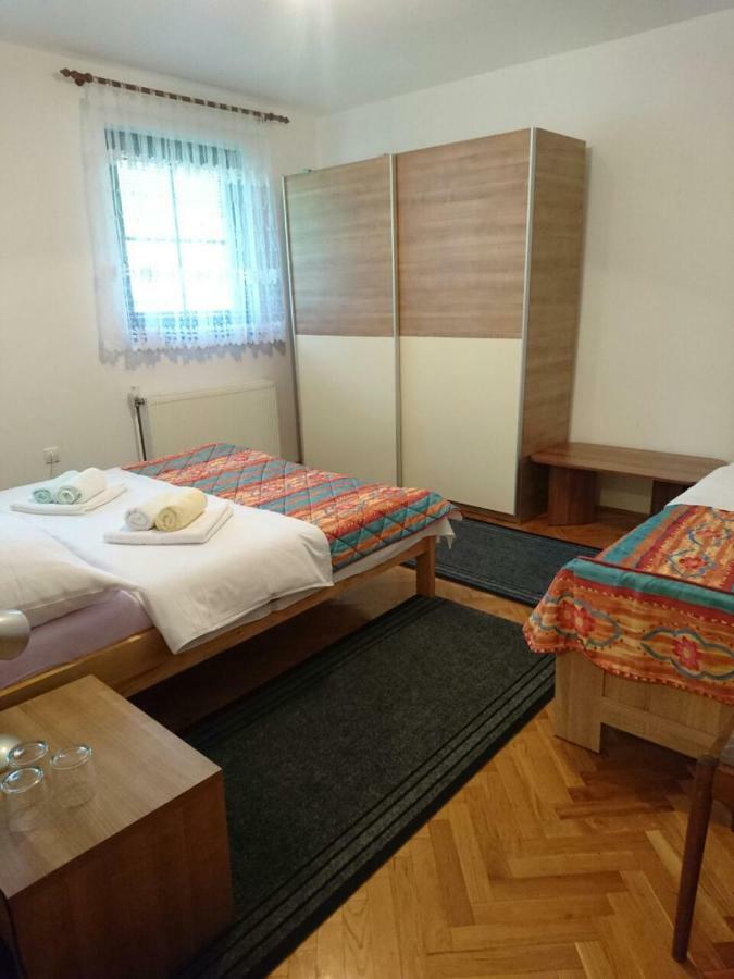 House Marijan Apartment Korana Luaran gambar